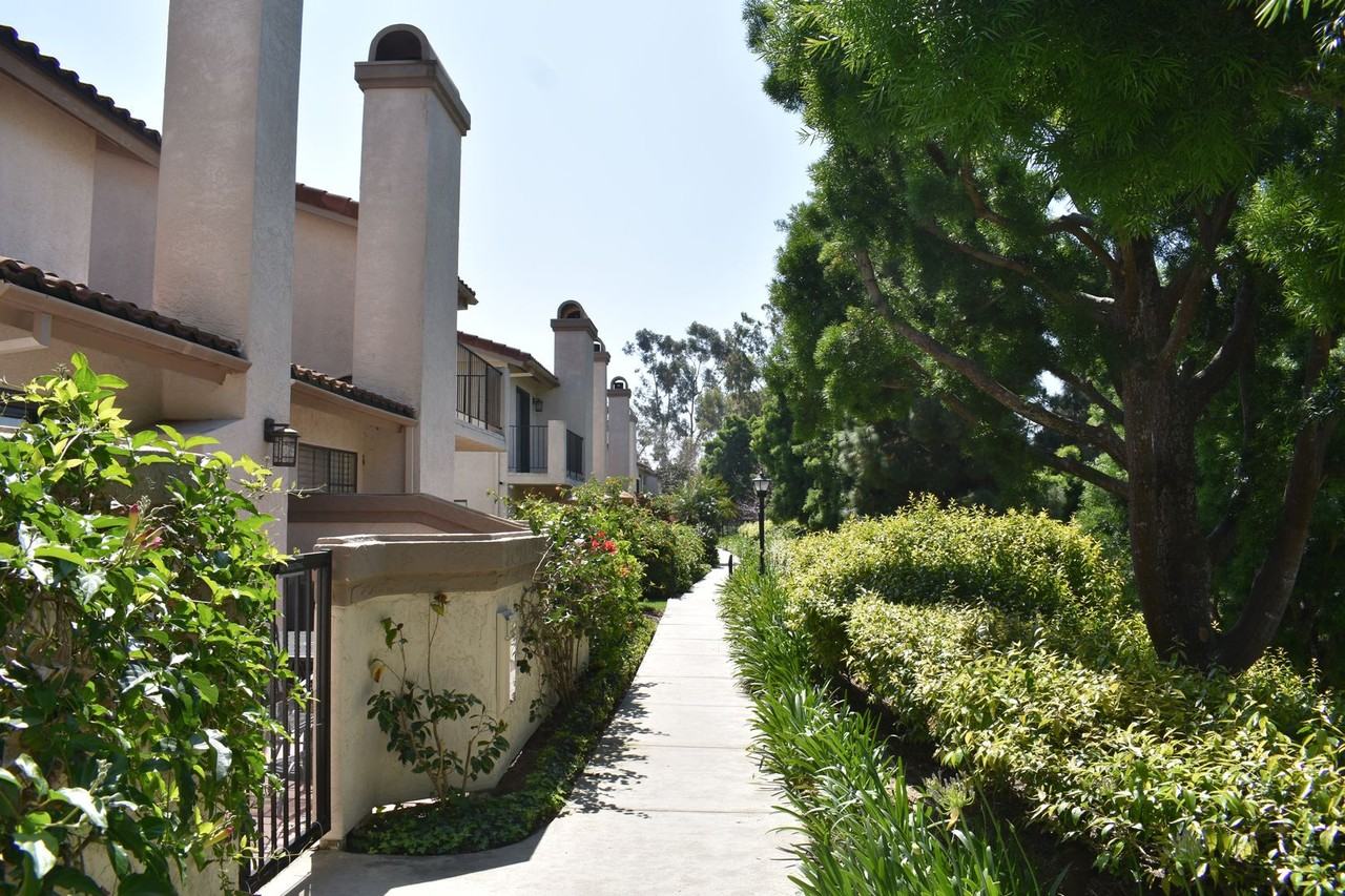 7640 Palmilla Dr #101 - Photo 2 of 26