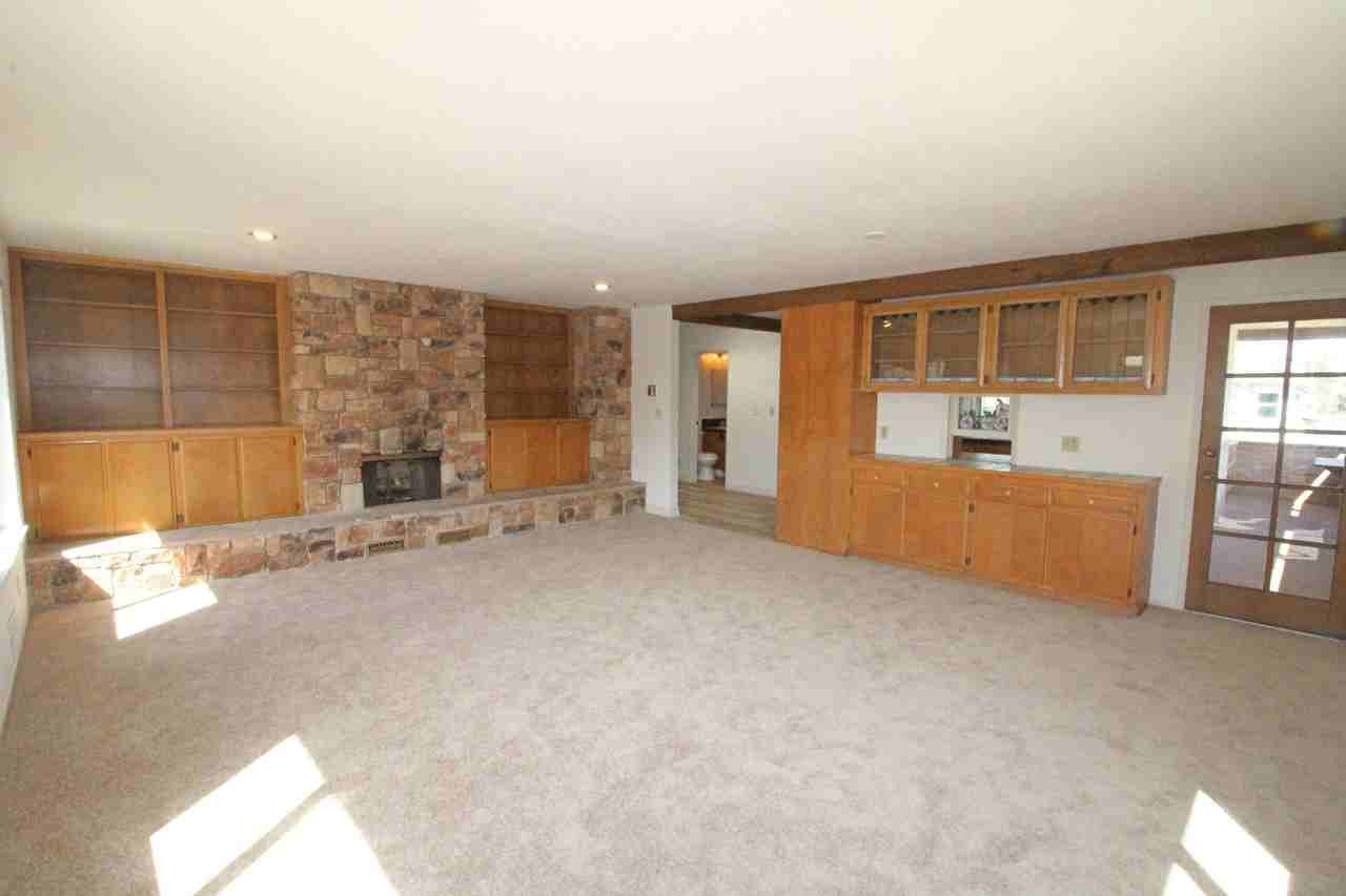 3700 Ocean Dr - Photo 4 of 23