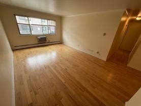 2018 Oakland - Photo 1 of 1