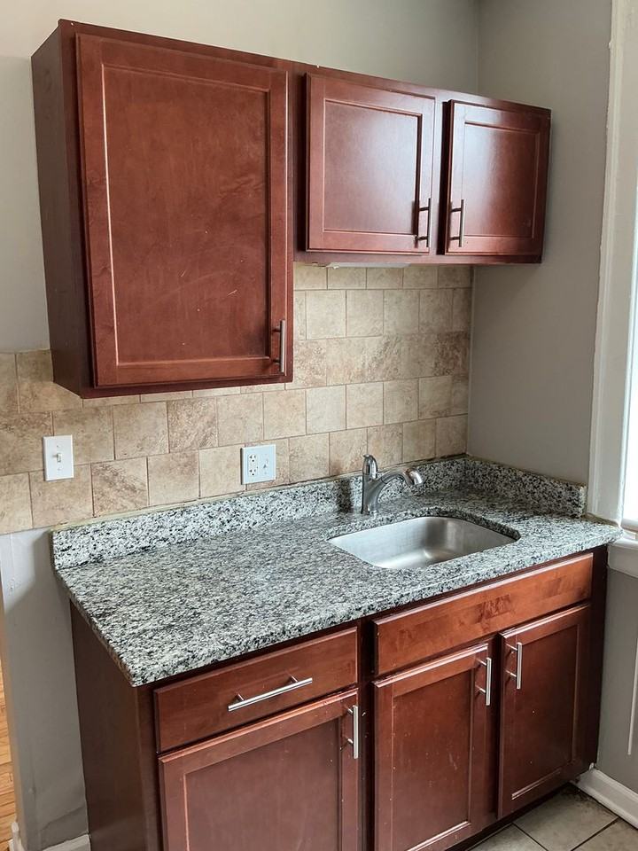 7542 S Stewart Ave (NEW) - Photo 6 of 7