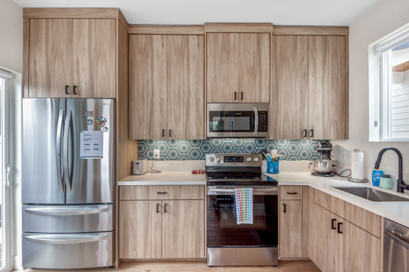 461 Ne Church St - Photo 3 of 20