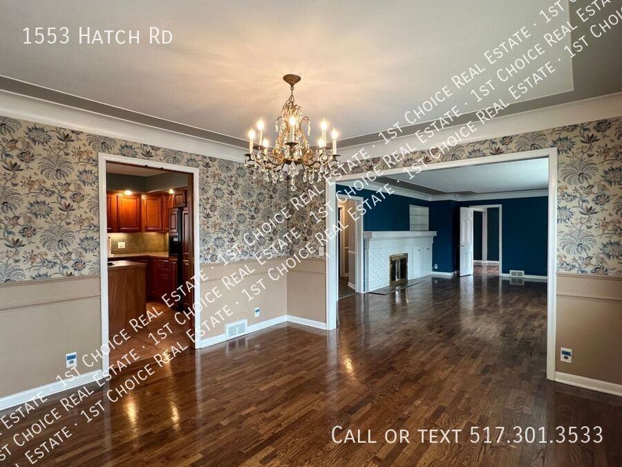 1553 Hatch Rd - Photo 7 of 35