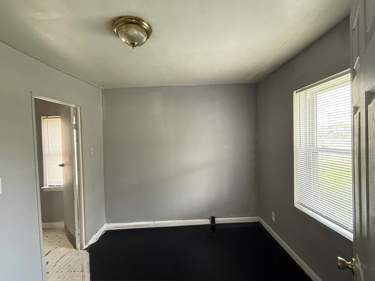 622 N High St - Photo 6 of 7