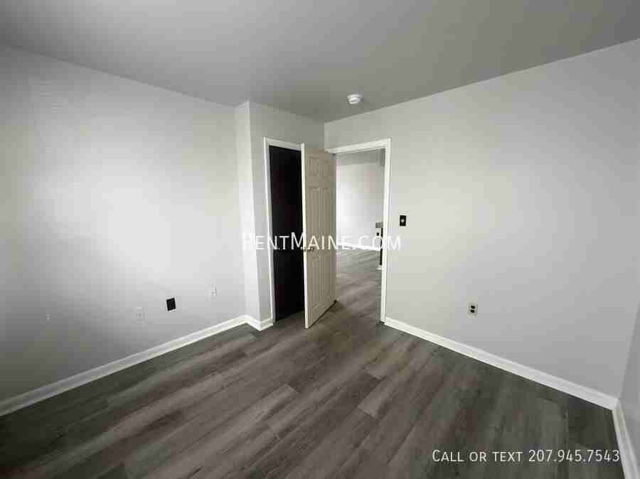 47 Sanford St #7 - Photo 7 of 11