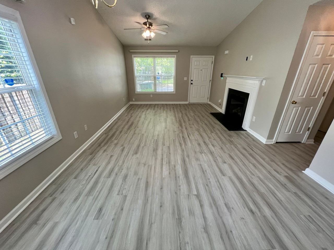 204 Ashewood Commons Dr - Photo 2 of 17