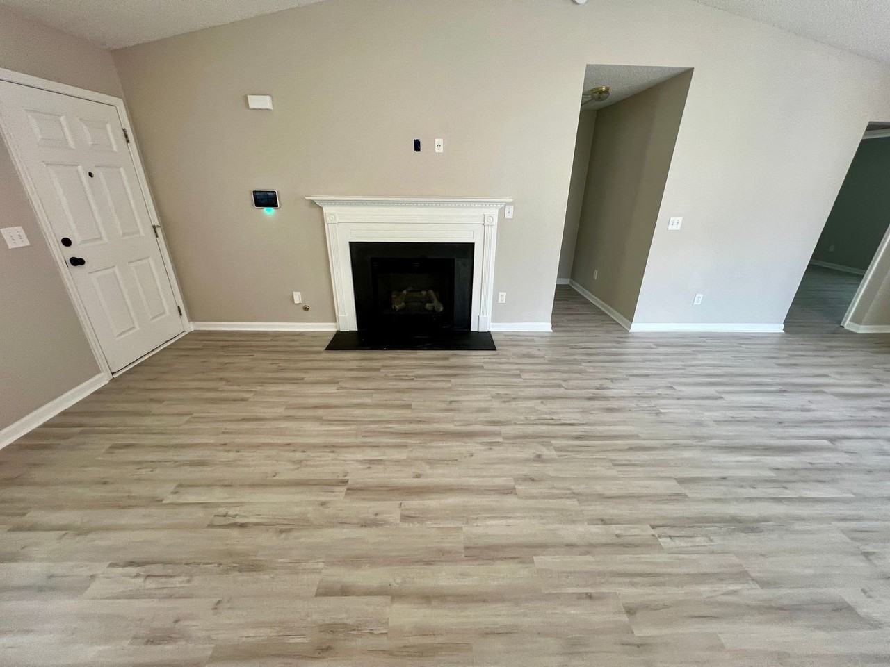 204 Ashewood Commons Dr - Photo 3 of 17