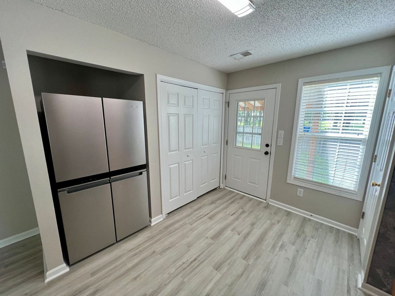 204 Ashewood Commons Dr - Photo 7 of 17