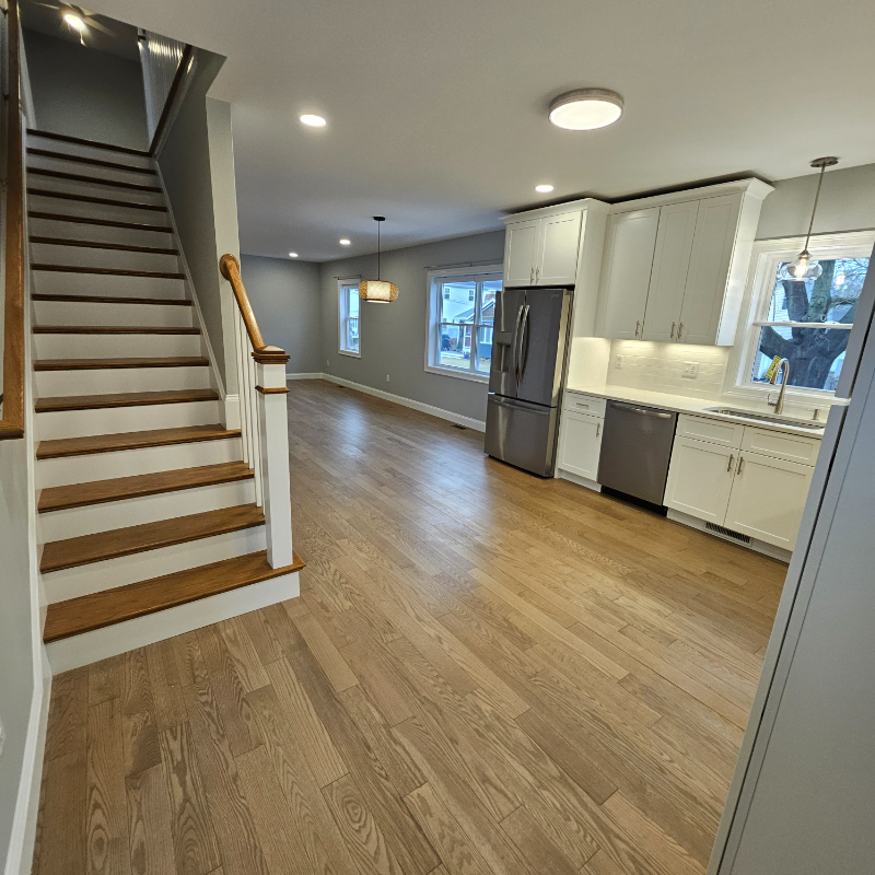 7 Coggeshall Ave - Photo 3 of 40