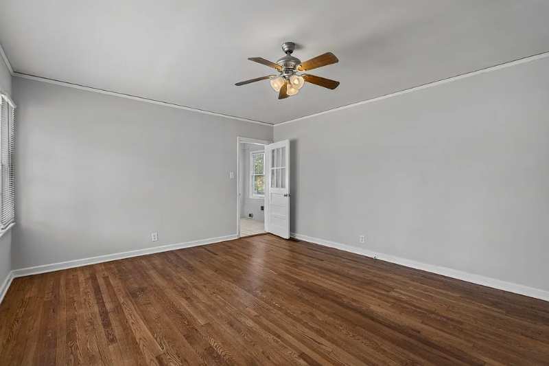 3822 Howard Ave #A - Photo 3 of 9