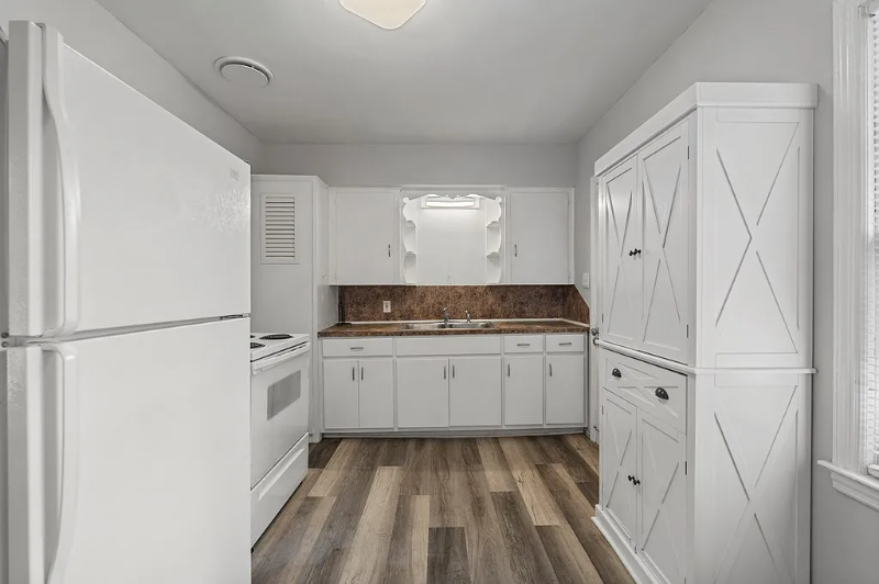 3822 Howard Ave #A - Photo 5 of 9