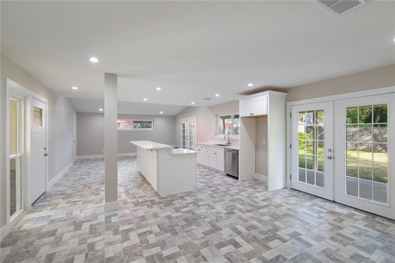 1466 Florida Ave - Photo 2 of 13