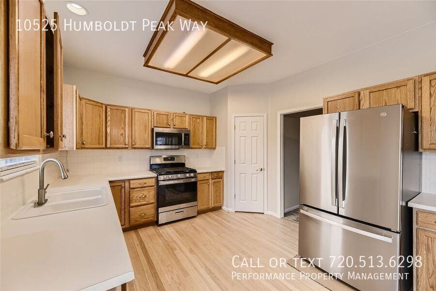 10525 Humboldt Peak Way - Photo 6 of 26