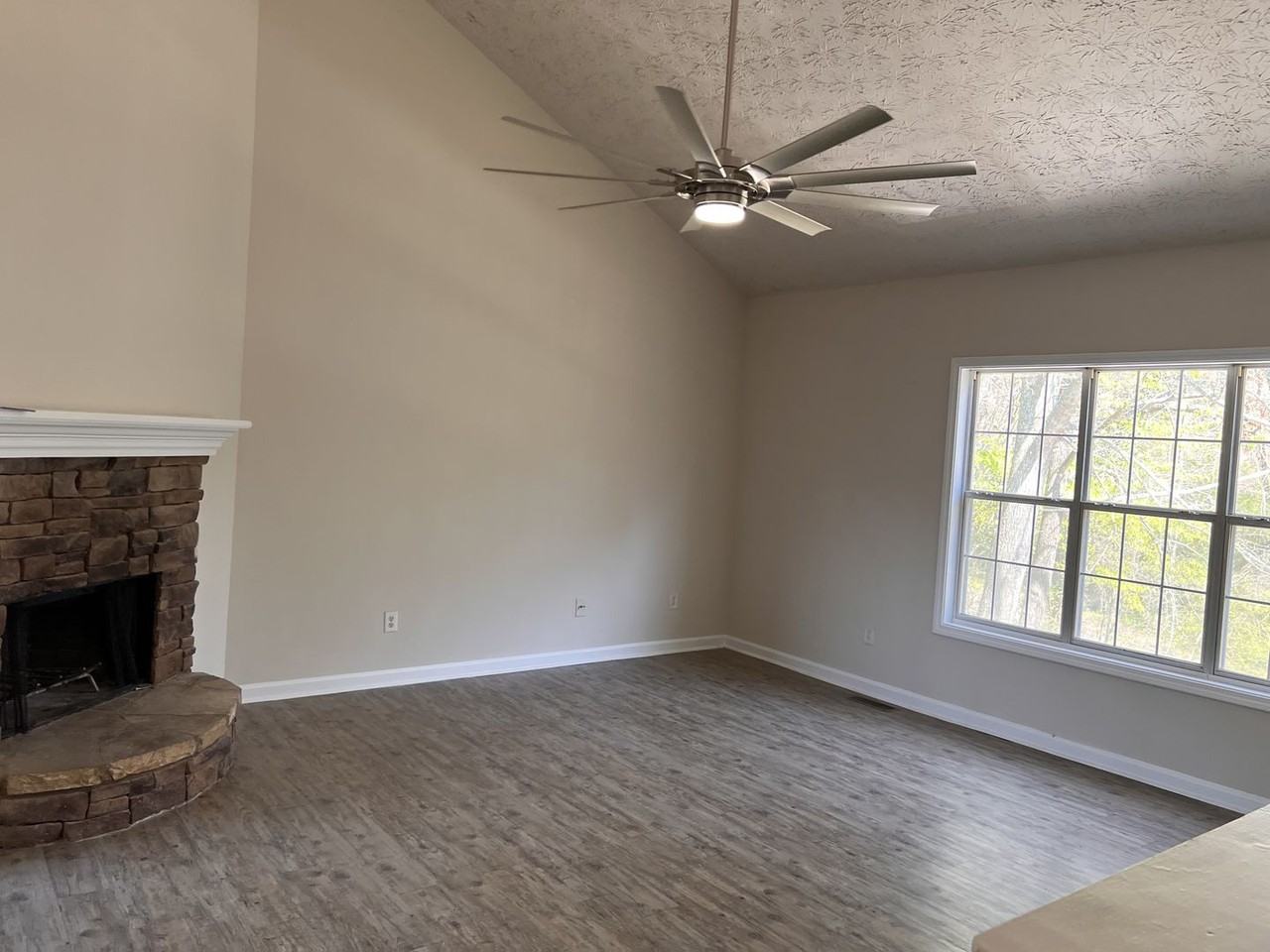 4840 Cord St - Photo 3 of 12