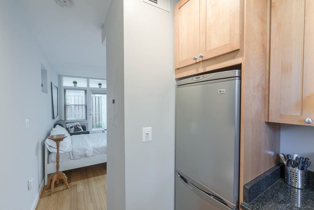 116 N Carolina Ave Se #103 - Photo 5 of 6