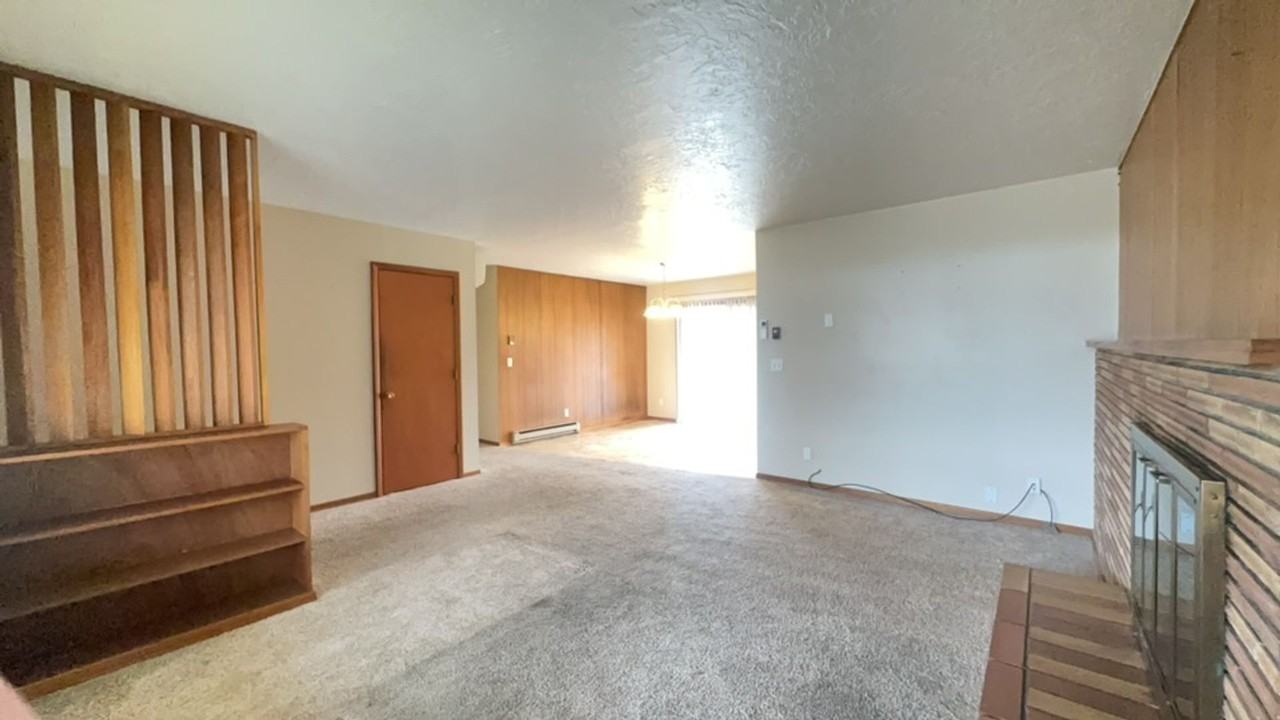 424 Ne Chestnut St - Photo 5 of 18