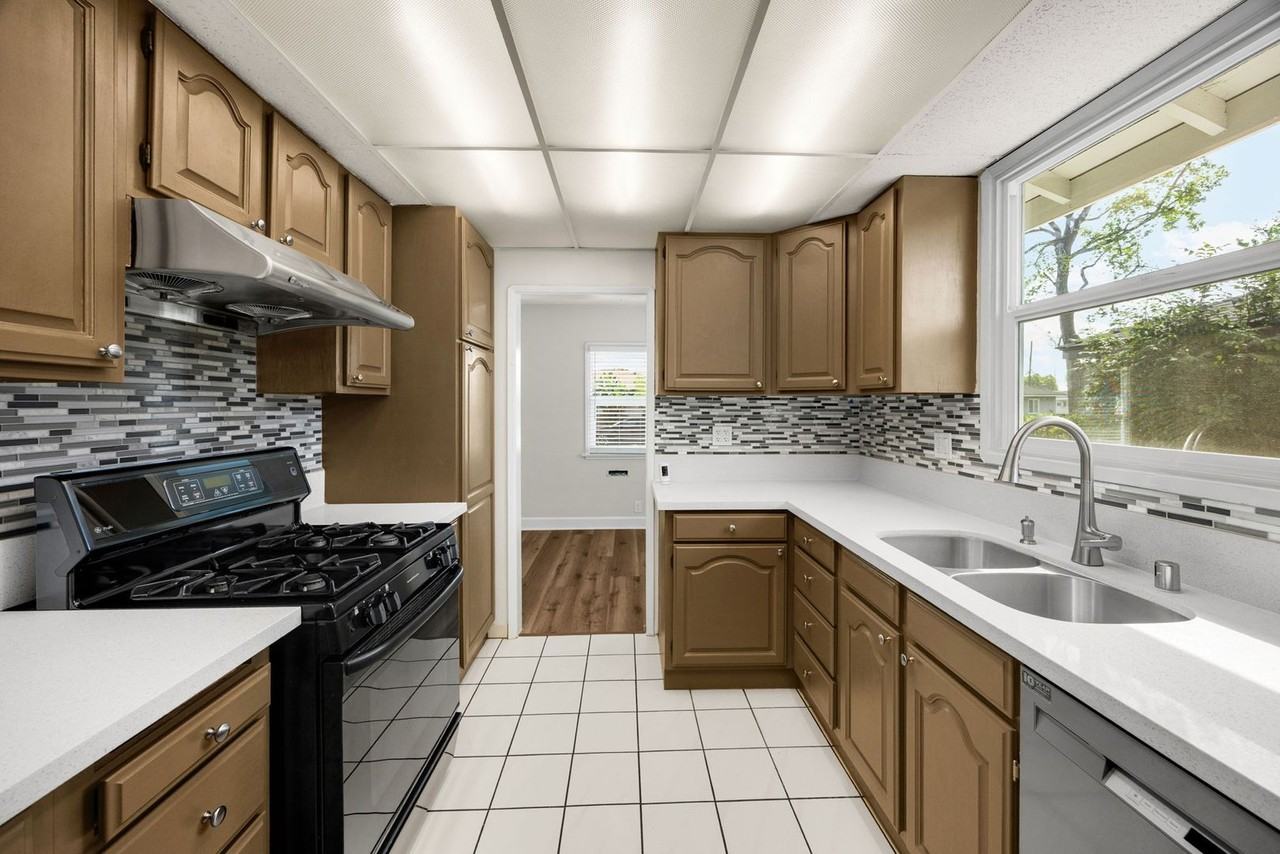 4903 Ryland Ave - Photo 2 of 29