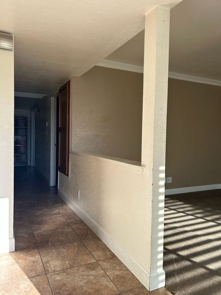 520 S Silver Ridge St - Photo 2 of 21