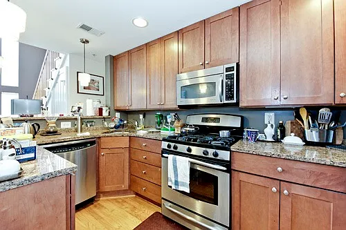 602 Kentucky Ave Se #A - Photo 7 of 17