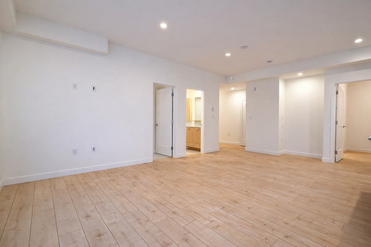 13777 75a Ave #114 - Photo 4 of 22