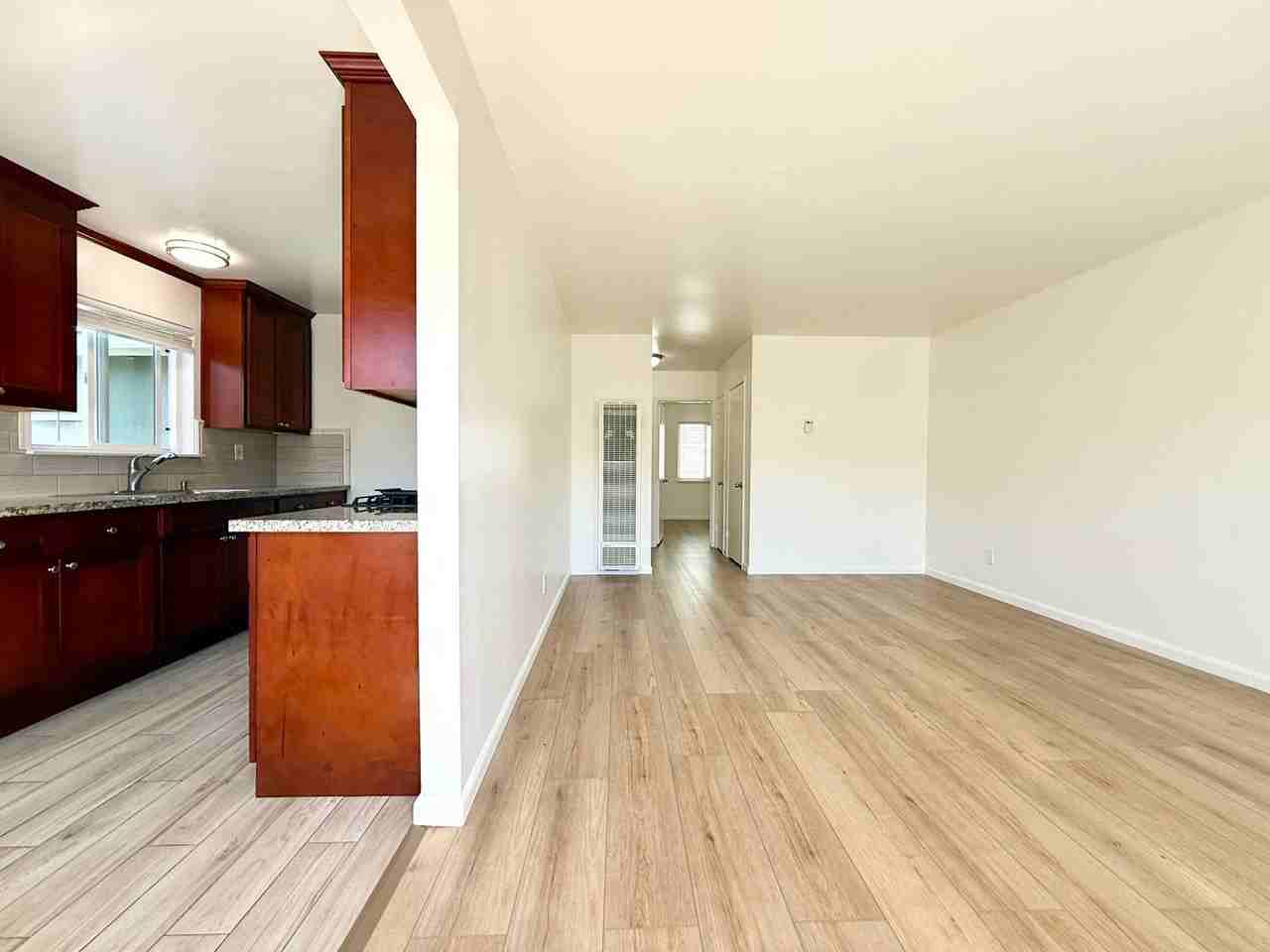 735 Bradford Way - Photo 4 of 24