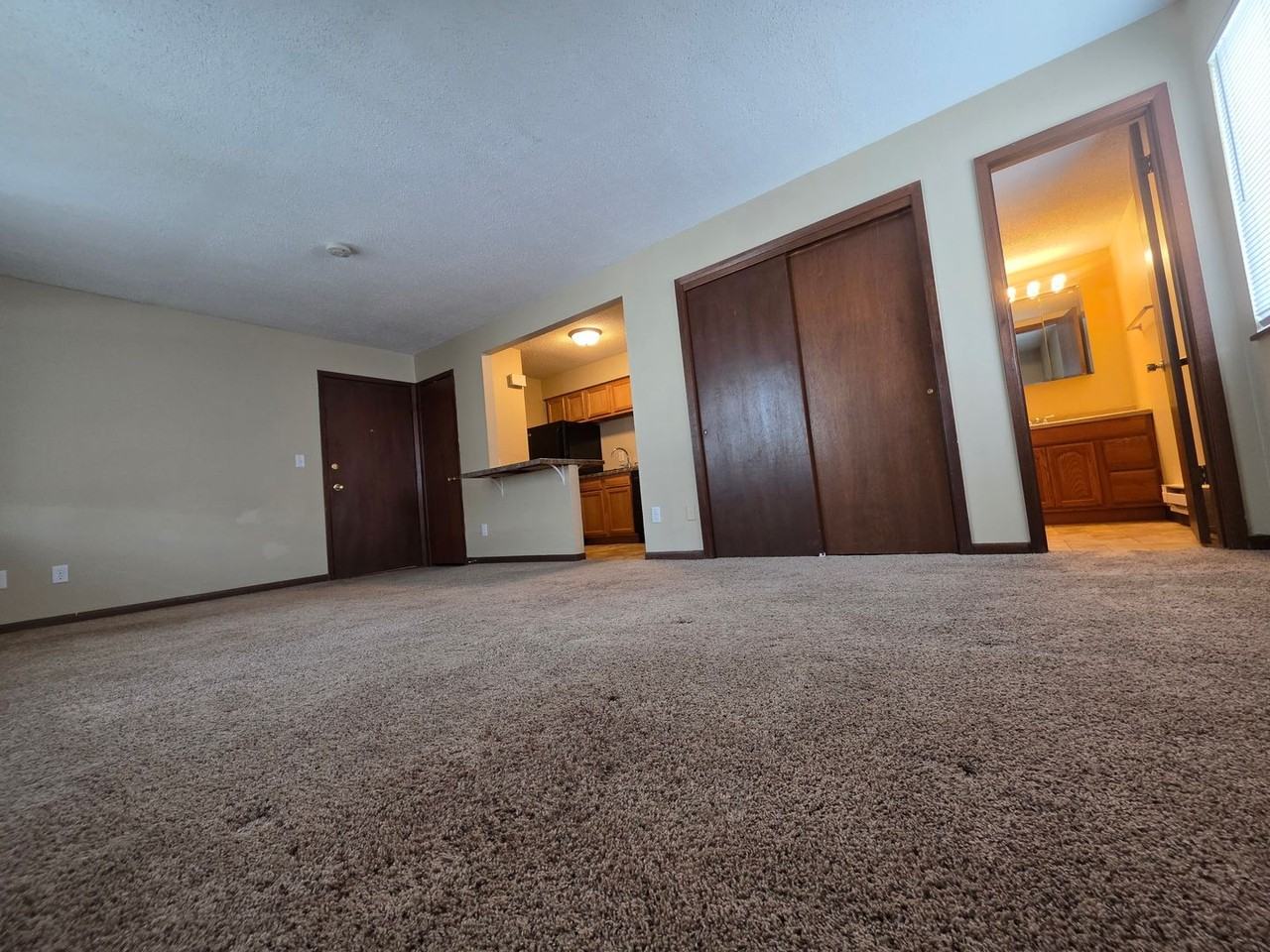 2901 9th St - Photo 4 of 6