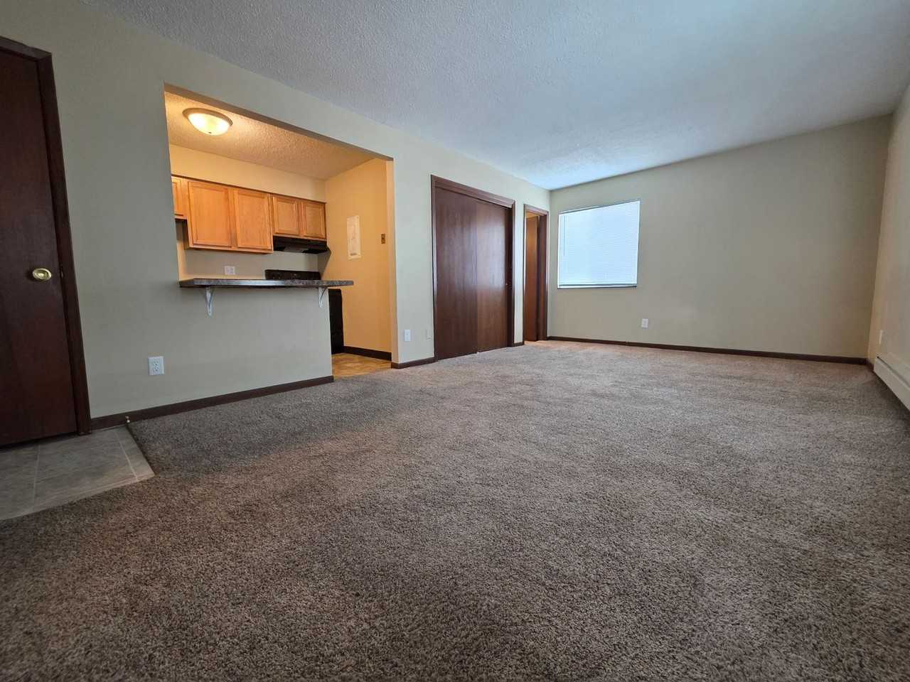 2901 9th St - Photo 5 of 6