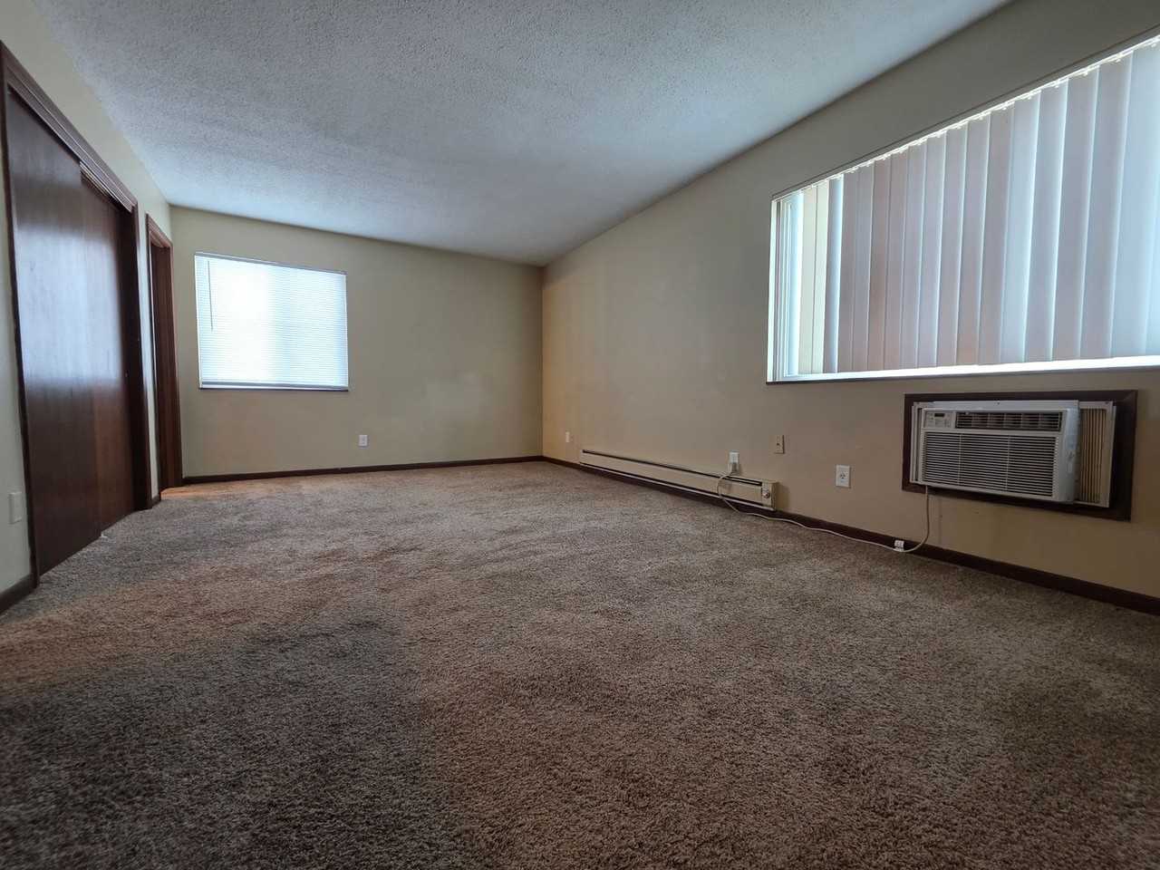 2901 9th St - Photo 6 of 6