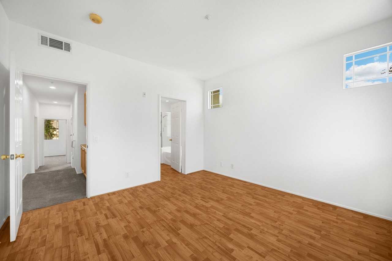 2907 Claremore Ln - Photo 3 of 29