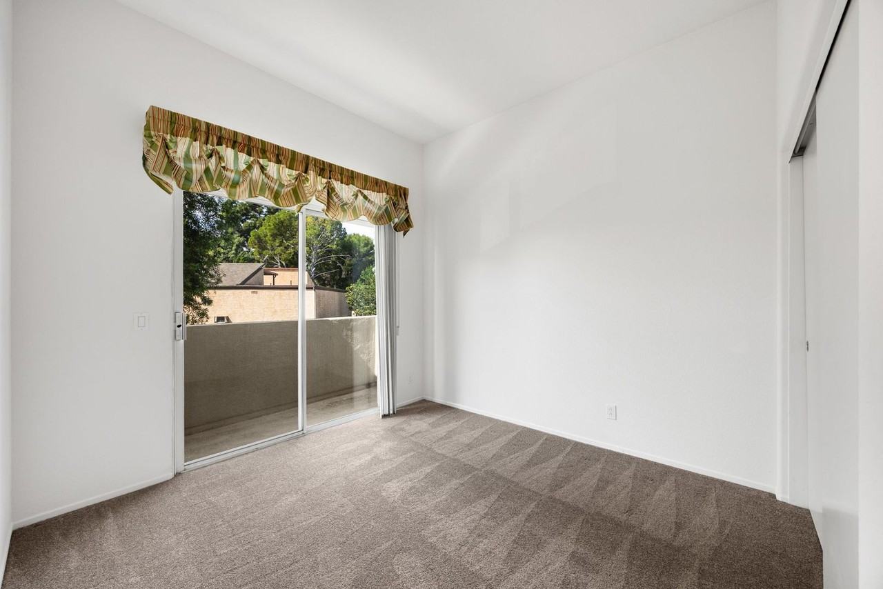 2907 Claremore Ln - Photo 5 of 29