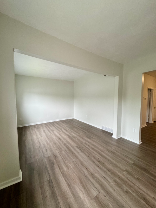 20 River Rd #301 - Photo 3 of 16