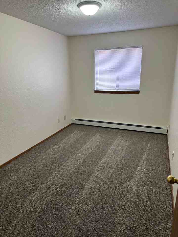 624 13th St S #201 - Photo 5 of 20