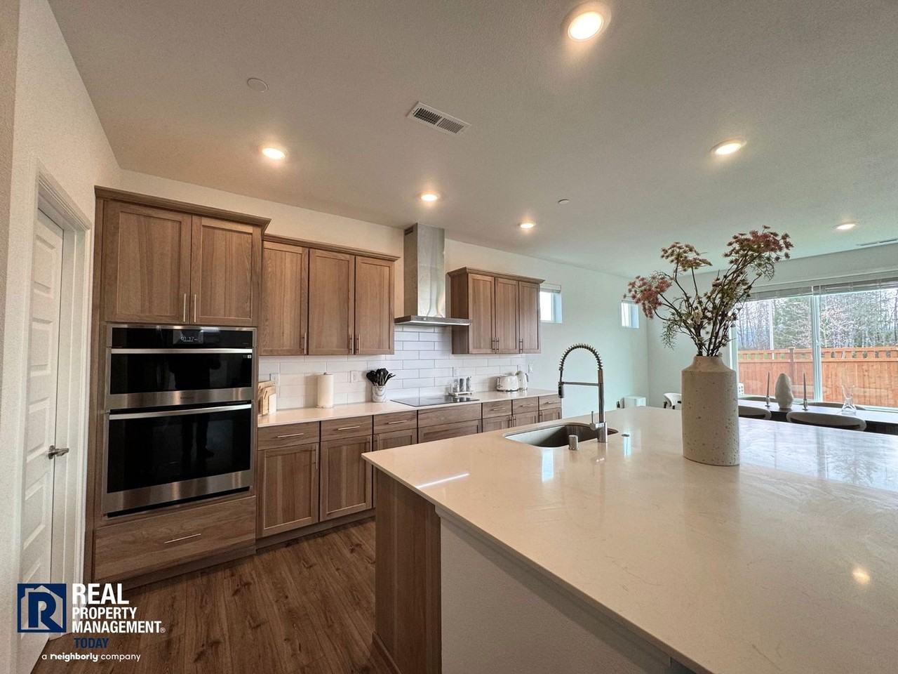 17983 139th Avenue Ct E - Photo 4 of 30