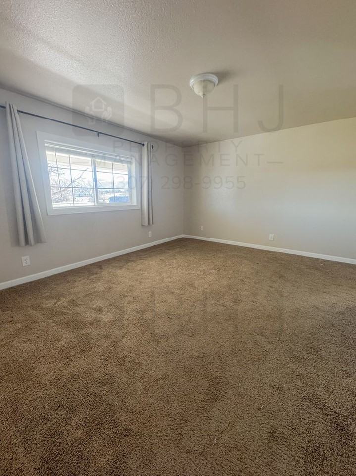 41 Landon Ln - Photo 6 of 46