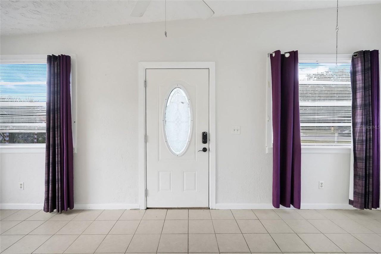 107 Garrison Dr - Photo 4 of 24