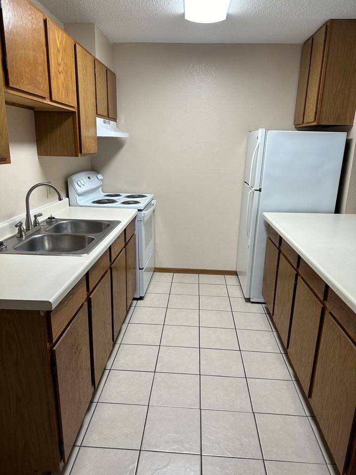 3457 3rd St N #104 - Photo 4 of 6