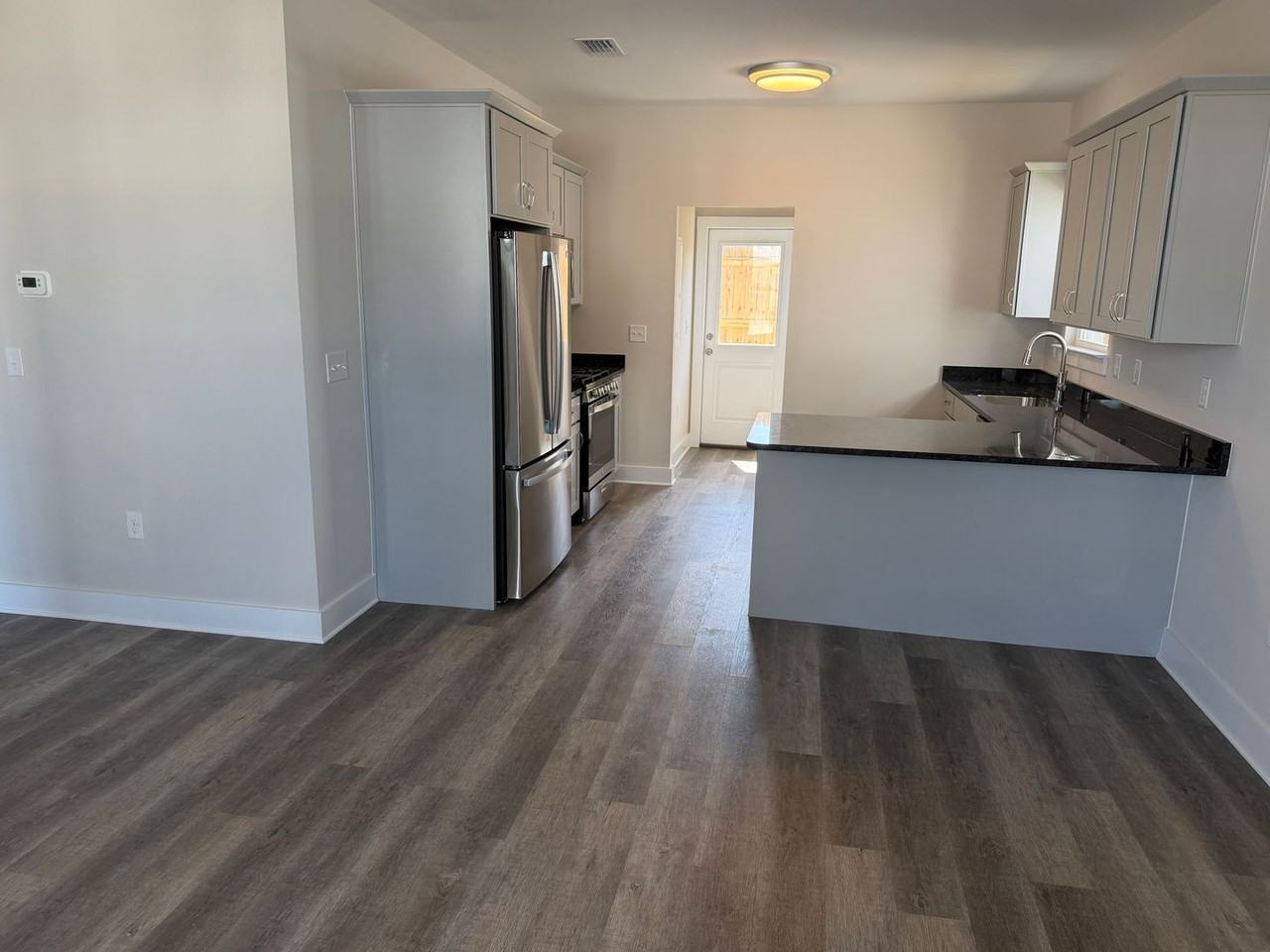 116 Penny Ln - Photo 5 of 15