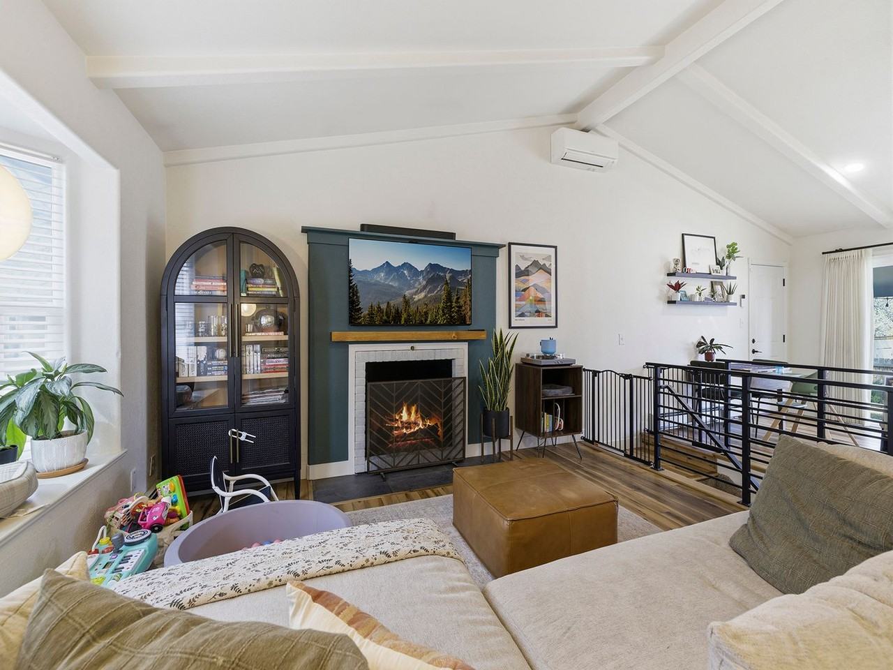 2213 Charolais Dr - Photo 3 of 22