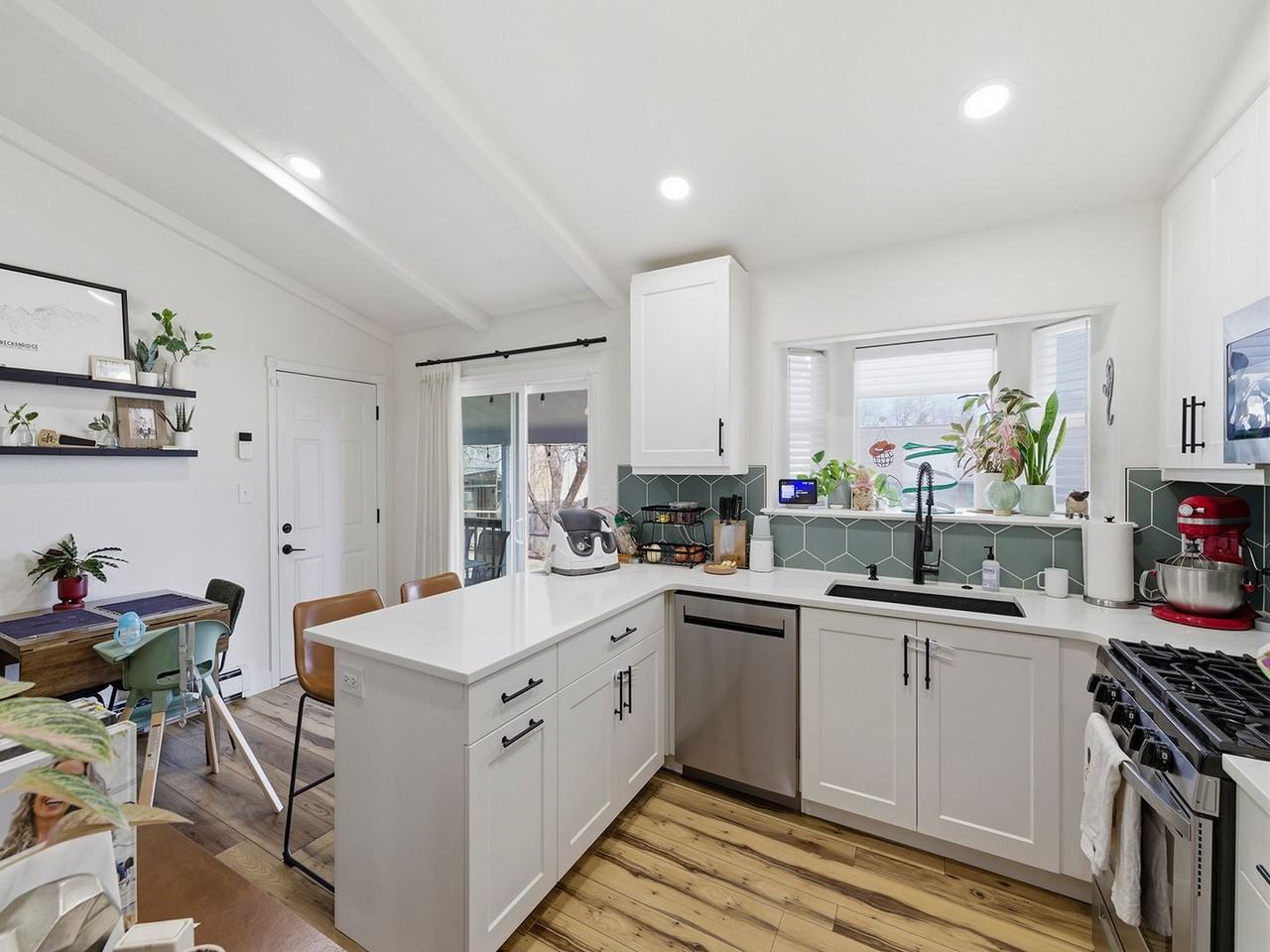 2213 Charolais Dr - Photo 7 of 22