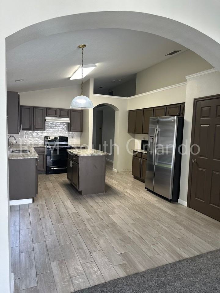 2707 Rivers End Rd - Photo 2 of 20