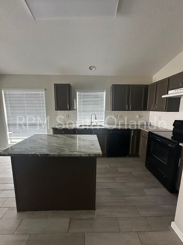 2707 Rivers End Rd - Photo 4 of 20