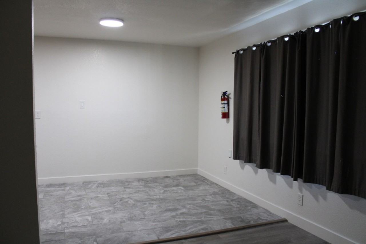 3800 WALLER AVE - Photo 4 of 29