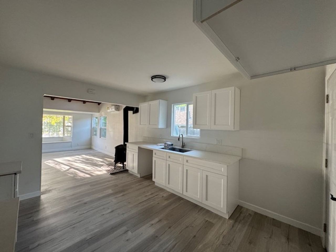 5428 Sale Ave - Photo 6 of 16