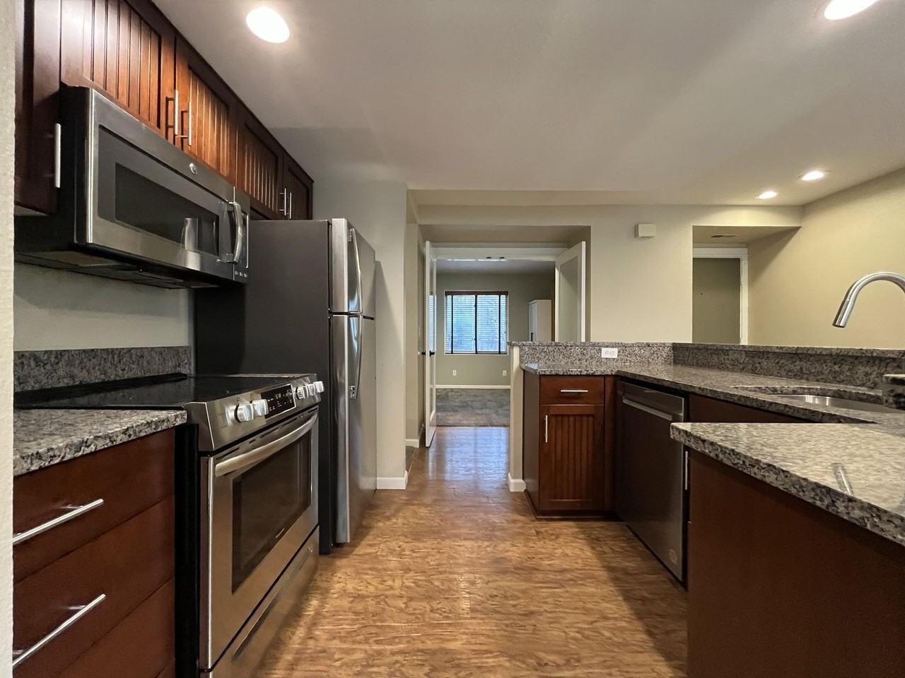 123 N Hayden Bay Dr - Photo 5 of 33