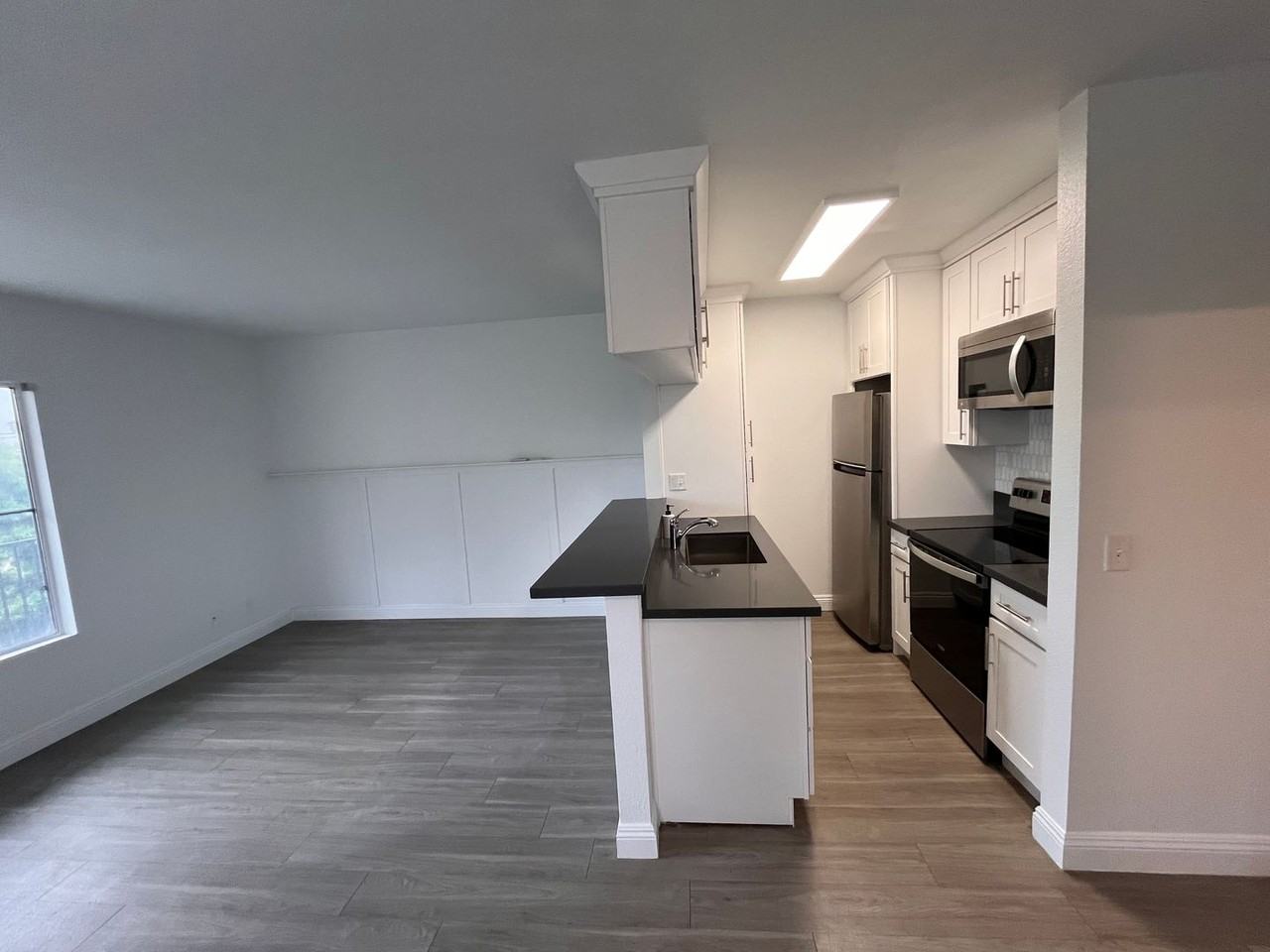 4511 36th St #7 - Photo 7 of 21