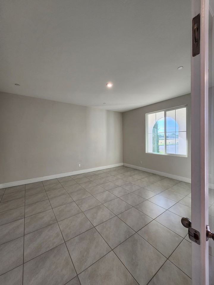 835 Berryessa Way - Photo 6 of 50