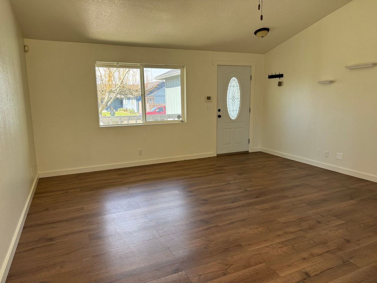 692 N 1st St - Photo 3 of 14