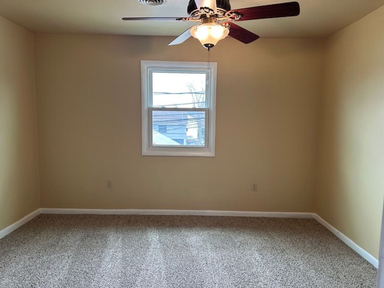 10 Front St #H - Photo 7 of 8