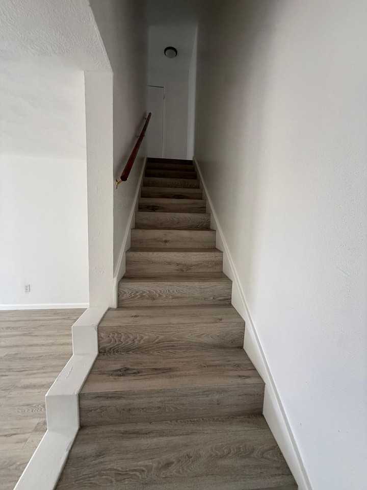 6095 Fairmeadow St - Photo 6 of 10