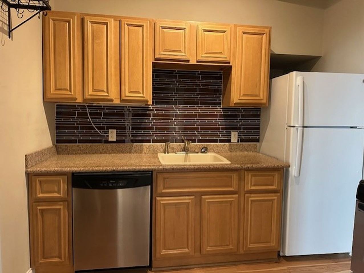 1525 N Front St #406 - Photo 6 of 9