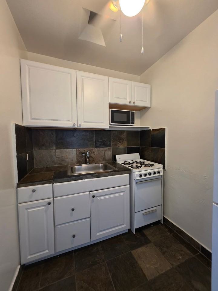 S. Myers St - Photo 6 of 24